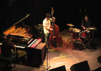 Trio Müzik Grubu Trio Kirala